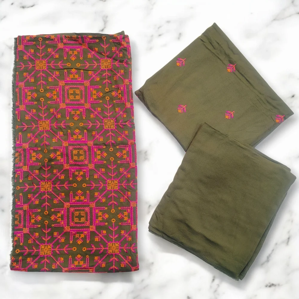 Bareeze Karandi Full Embroidered 2PC Suit – Article 4