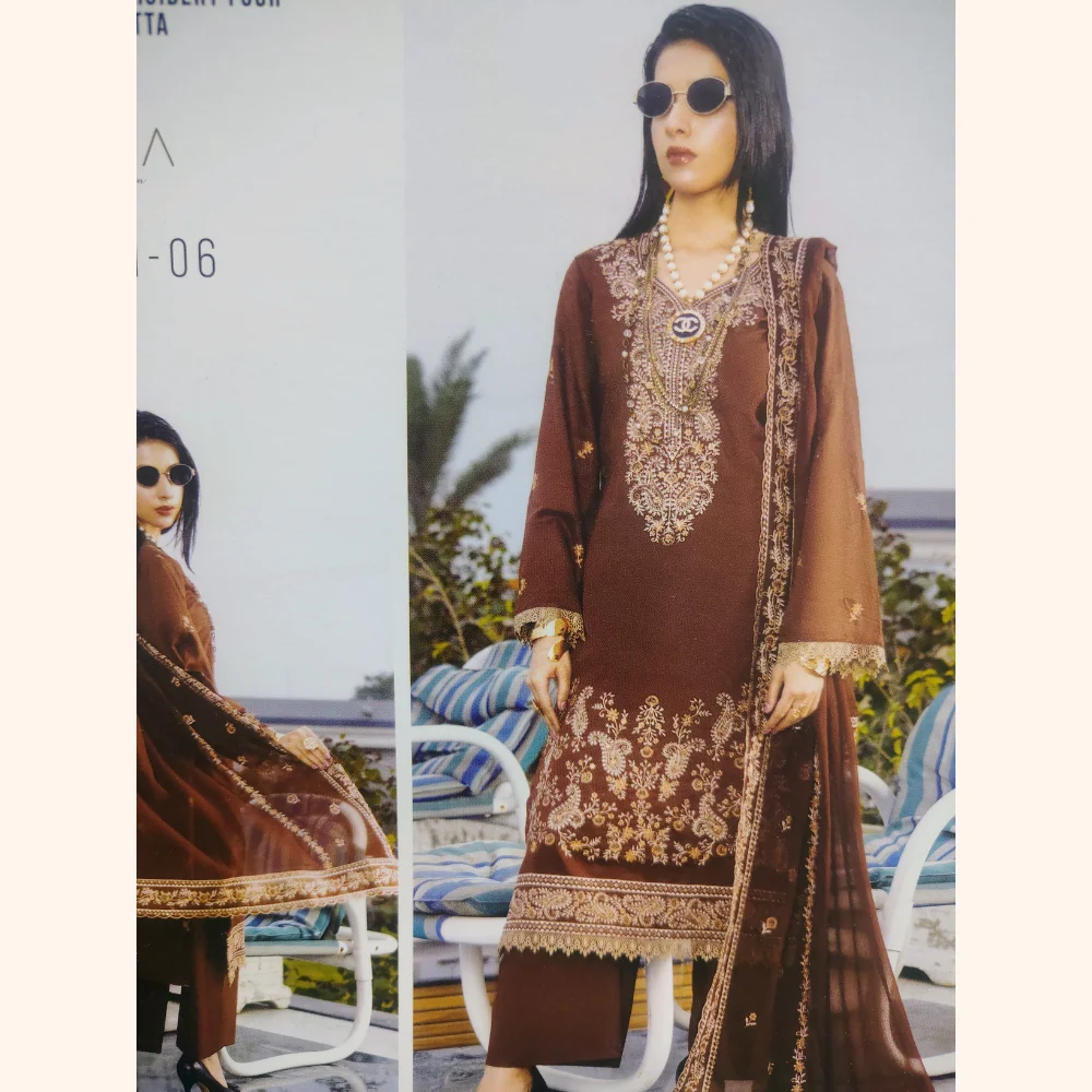 Laiba Luxury Embroidered Lawn 3PC Suit Article 4